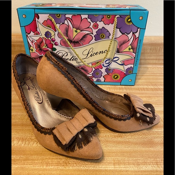 Worn Once! Adorable Poetic License Bow Front Pumps - Picture 4 of 16